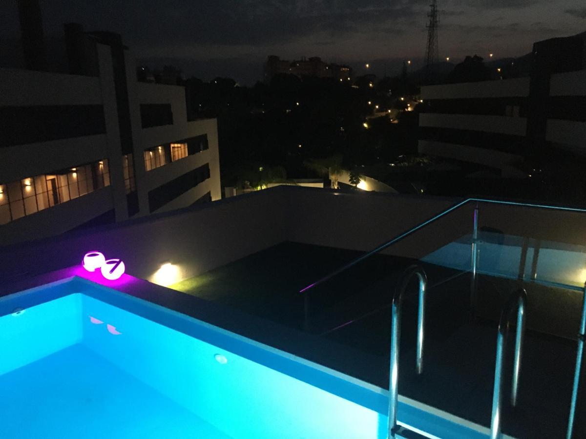 Bright Apartment, Community Pool And Own Private Pool On Splendid Terrace, Garage, 900m, Mountains 200m Estepona
