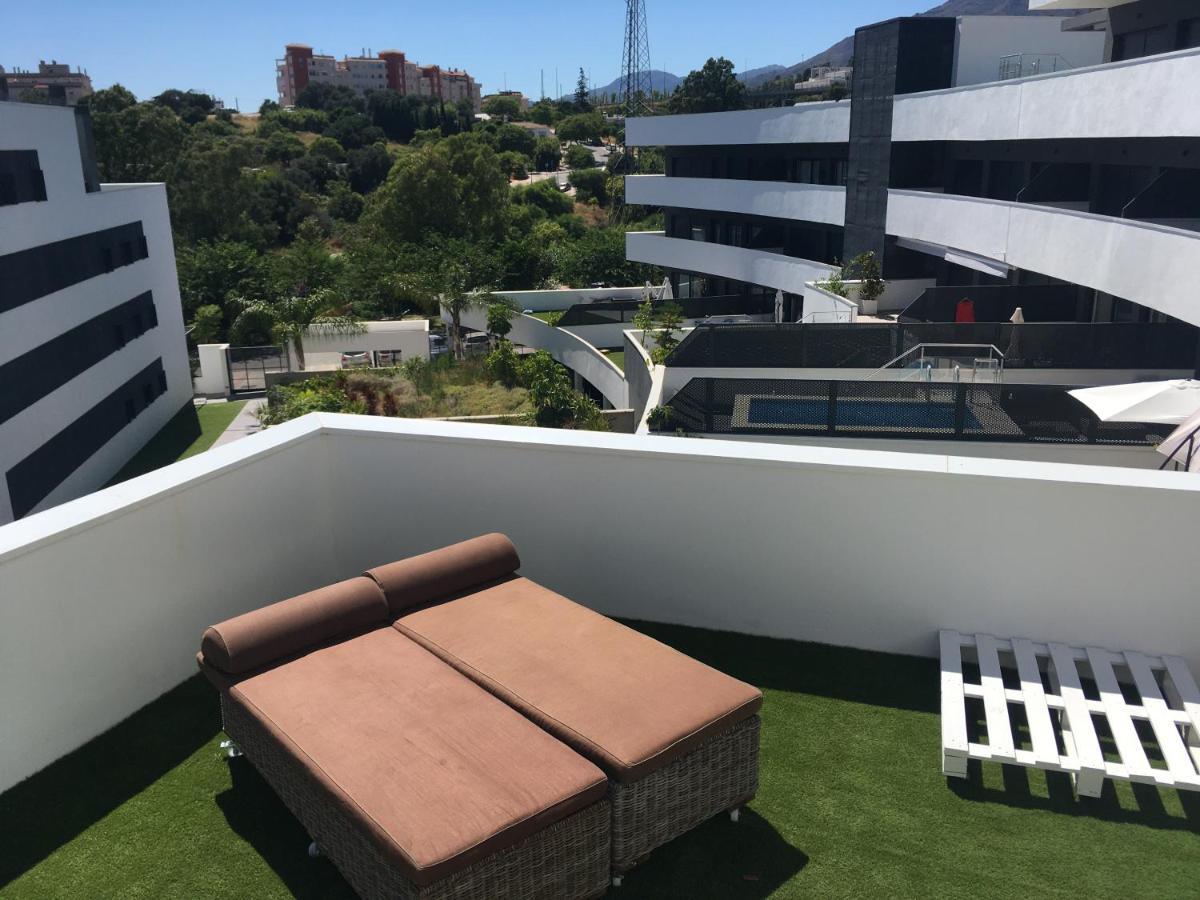 Bright Apartment, Community Pool And Own Private Pool On Splendid Terrace, Garage, 900m, Mountains 200m